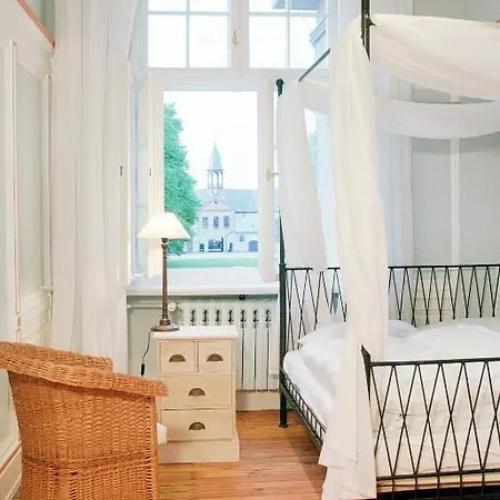 Hotel Jagdschloss-bellin 4*